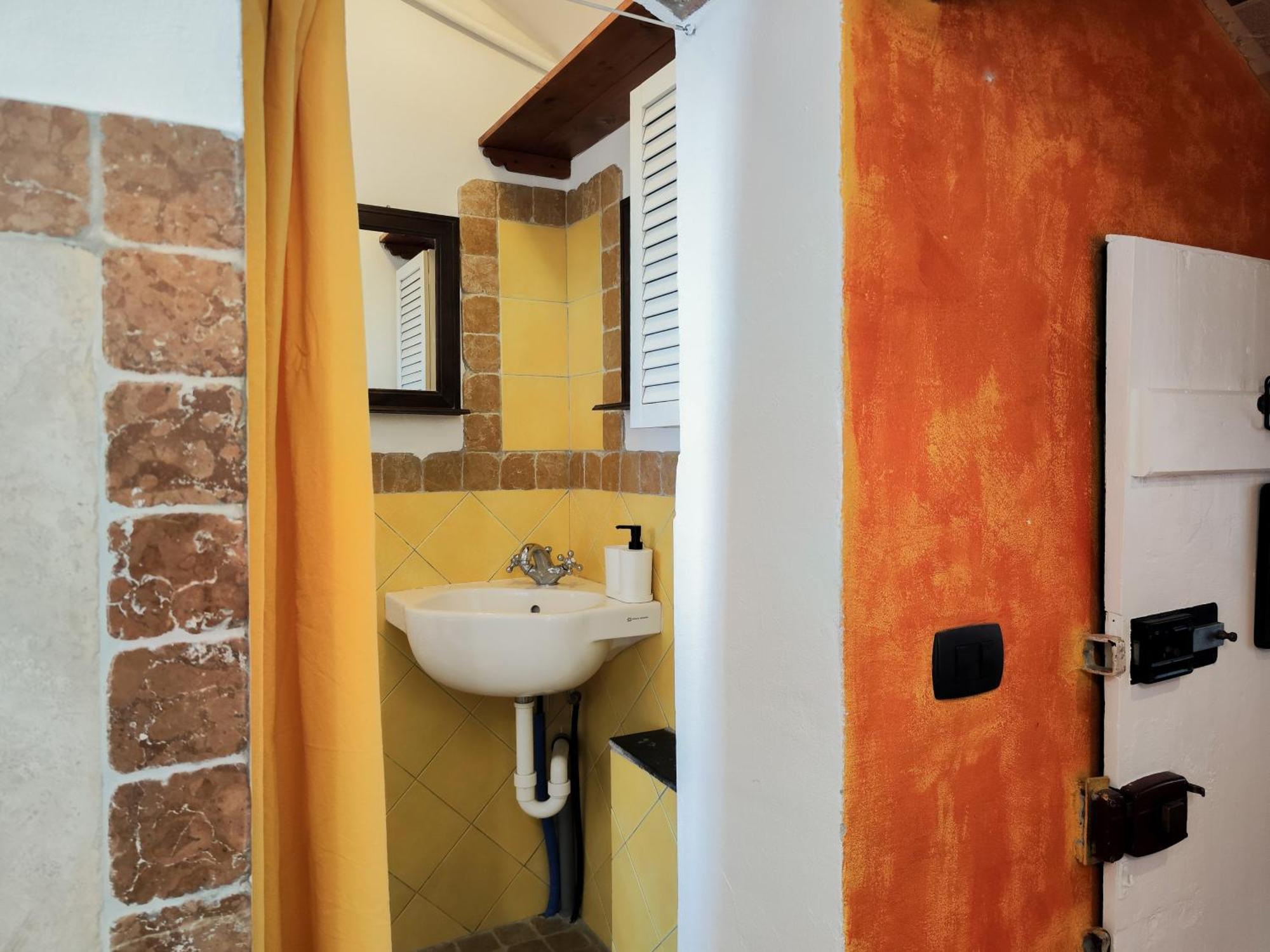 Fuori Rotta House By World *